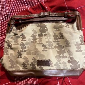 Dooney bourke shoulder purse